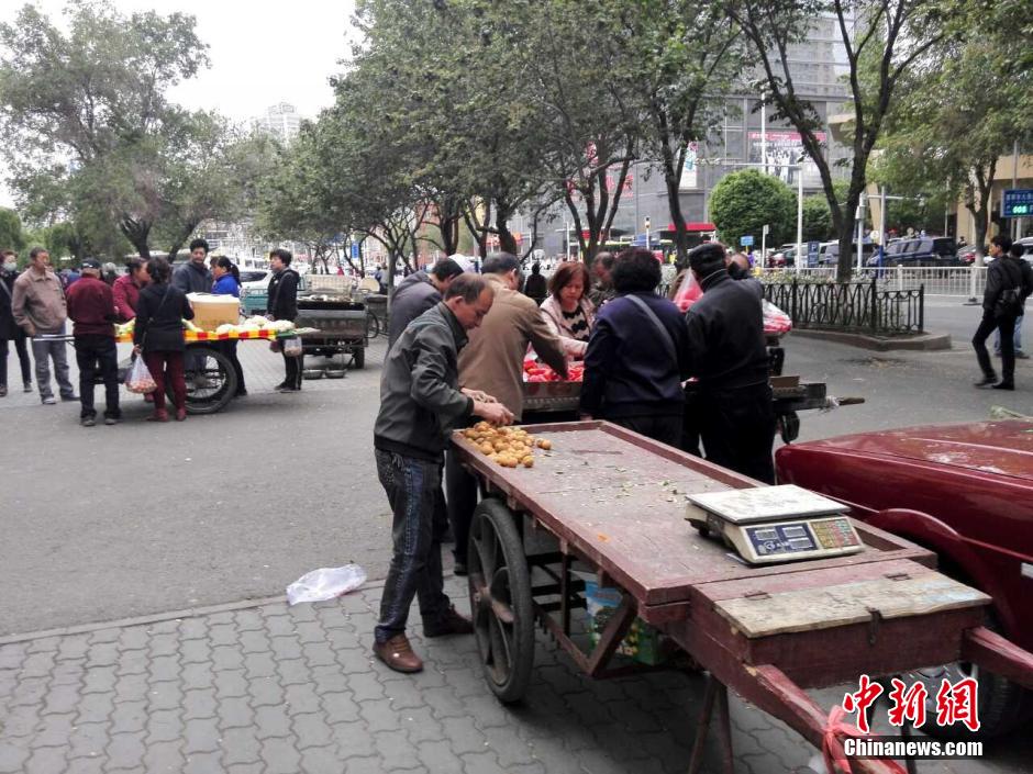 自治區(qū)和烏魯木齊市有關(guān)部門(mén)迅速處置，傷員已全部送往醫(yī)院救治。