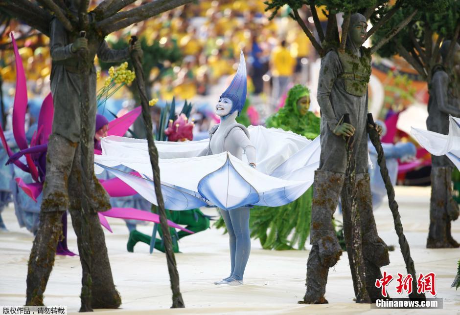 北京時(shí)間6月13日凌晨2時(shí)，巴西世界杯正式拉開(kāi)帷幕。