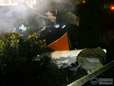 臺(tái)媒稱已找到35具復(fù)興乘客遺體 現(xiàn)場(chǎng)機(jī)身斷三截 臺(tái)媒稱已找到35具復(fù)興乘客遺體 現(xiàn)場(chǎng)機(jī)身斷三截