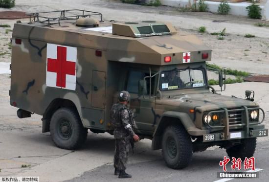 資料圖：當(dāng)?shù)貢r(shí)間2014年6月23日，韓國江原道哨所槍擊事件肇事士兵林某已被抓獲