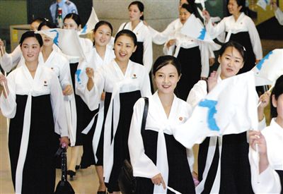 2005年9月，結束亞洲田徑錦標賽之行的朝鮮拉拉隊。