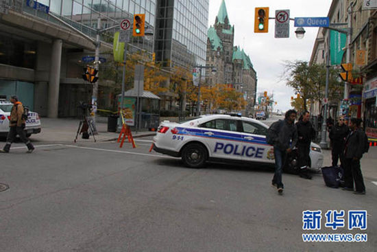 跨國(guó)連線:加拿大槍擊事件或與打擊“伊斯蘭國(guó)”有關(guān) 跨國(guó)連線:加拿大槍擊事件或與打擊“伊斯蘭國(guó)”有關(guān)