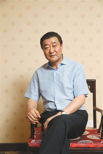 　張新明金業(yè)集團董事長。2002年進入焦炭領(lǐng)域。2010年，張新明將金業(yè)煤焦化集團部分資產(chǎn)以79億賣