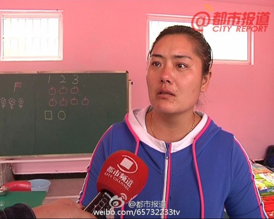 當(dāng)事老師接受采訪(fǎng)時(shí)表示很委屈。