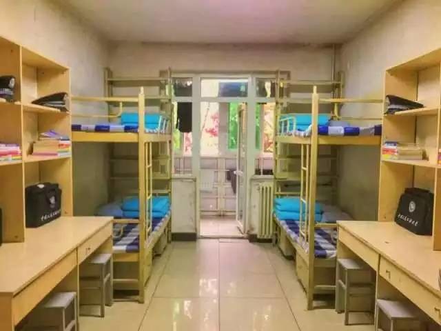 這個學(xué)校的男生宿舍火了！女同學(xué)都喊著要嫁