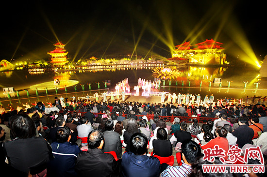 金秋暢游 情醉“大宋?東京夢華之夜” 金秋暢游 情醉“大宋?東京夢華之夜”