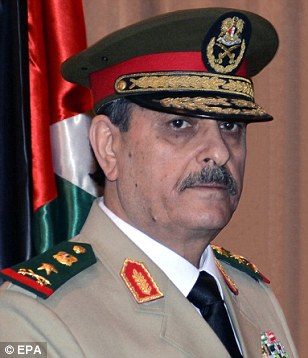 敘利亞新國(guó)防部長(zhǎng)宣誓就職 敘利亞新國(guó)防部長(zhǎng)宣誓就職