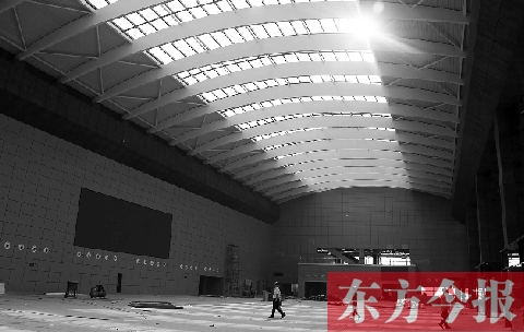 作為高鐵鄭州東站最重要的配套工程，鄭州綜合交通樞紐公路客運(yùn)站的裝修工作即將完成，預(yù)計(jì)今年9月底與鄭州